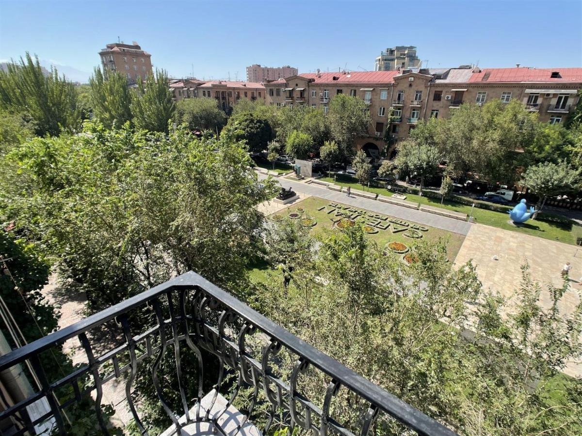 Apartment Called Cascade Ереван Экстерьер фото